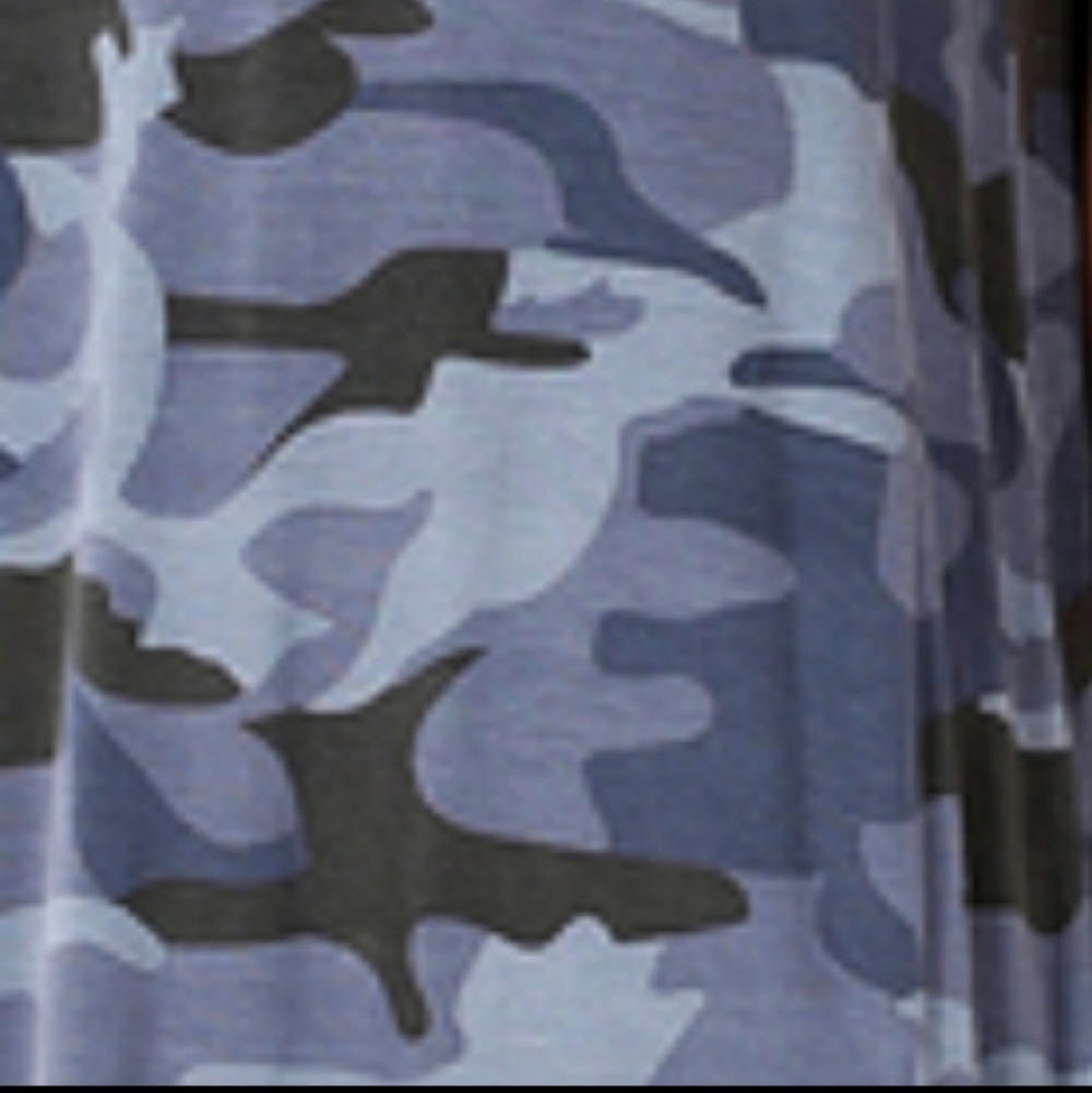 Blue Camo Tee & Matching Mask - Picture 4 of 8